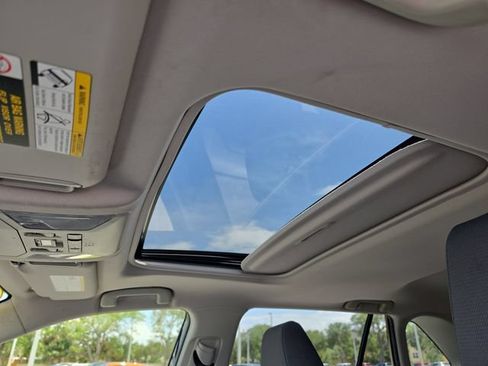 Used 2019 Toyota RAV4 XLE FWD image 30