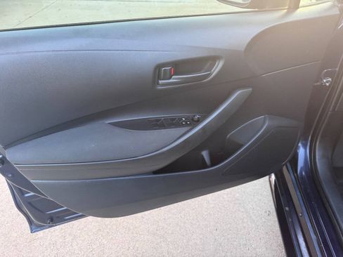 Used 2022 Toyota Corolla LE FWD image 14