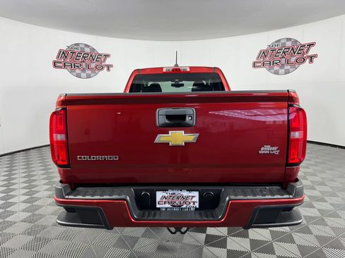 Used 2015 Chevrolet Colorado Z71 AWD/4WD image 6