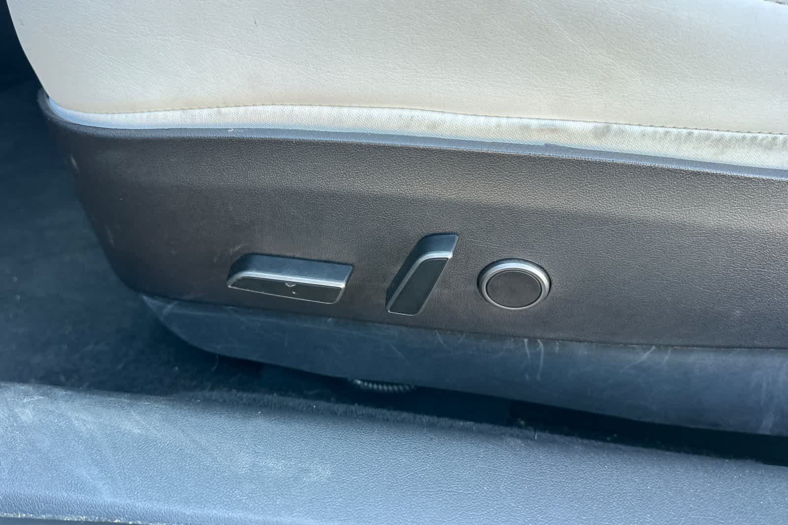 Used 2023 Tesla Model 3 Standard Range RWD image 29