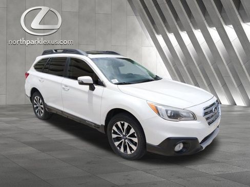 Used 2015 Subaru Outback 2.5i Limited AWD/4WD image 5