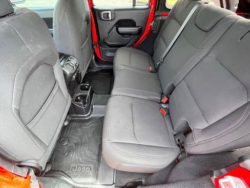 Used 2021 Jeep Wrangler Unlimited Sport AWD/4WD image 23