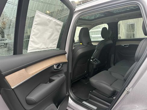 New 2026 Volvo XC90 B5 Core w/ Protection Package Premier image 16
