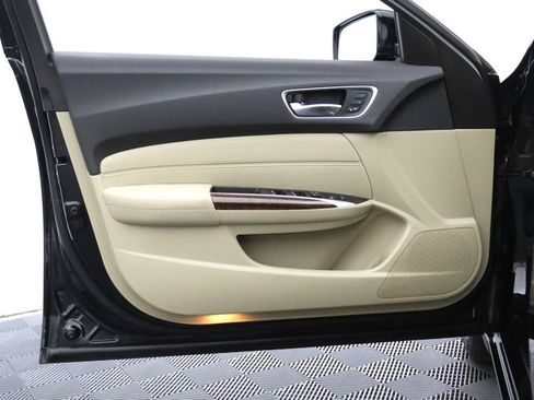 Used 2020 Acura TLX FWD image 9