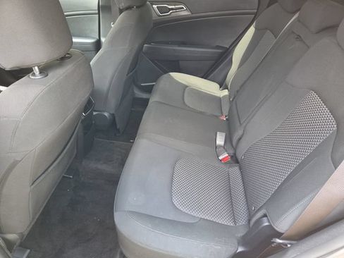 Used 2023 Kia Sportage LX FWD image 12