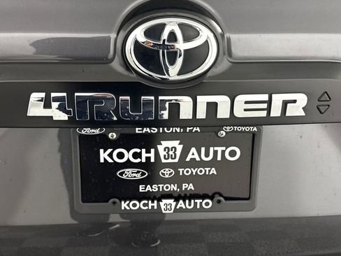 Certified 2023 Toyota 4Runner TRD Off-Road Premium w/ Off Road Premium Plus Package AWD/4WD image 18