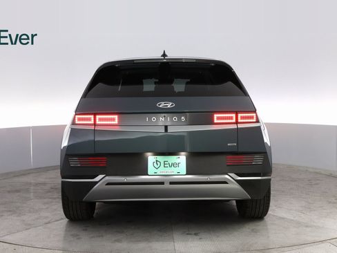 Used 2024 Hyundai Ioniq 5 SEL image 13