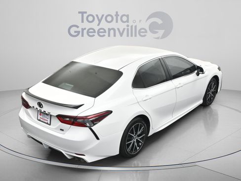 Used 2023 Toyota Camry SE image 15