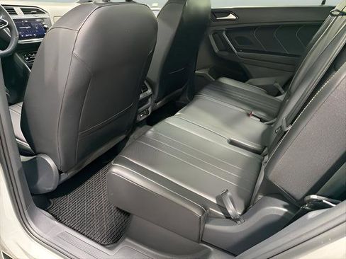 Used 2024 Volkswagen Tiguan SE R-Line FWD image 30