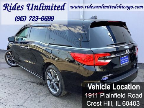 Used 2023 Honda Odyssey Elite image 2
