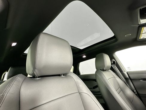 Used 2026 Land Rover Range Rover Evoque S image 19