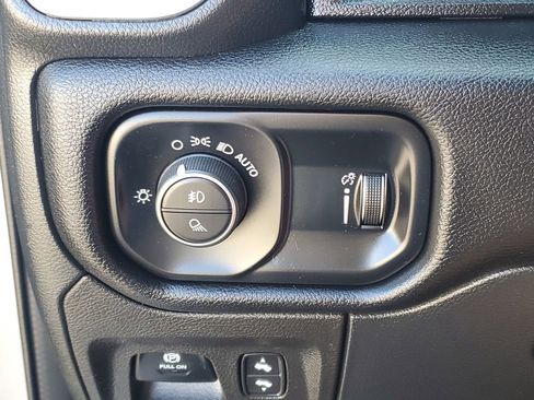 Used 2022 RAM 1500 Big Horn RWD image 20