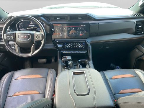 Used 2022 GMC Sierra 1500 AT4 w/ AT4 Premium Package AWD/4WD image 13