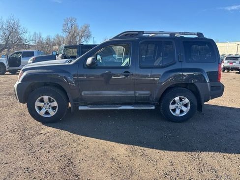 Used 2011 Nissan Xterra S w/ 4X4 Value Package image 2