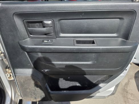Used 2018 RAM 1500 Tradesman w/ Chrome Appearance Group AWD/4WD image 11