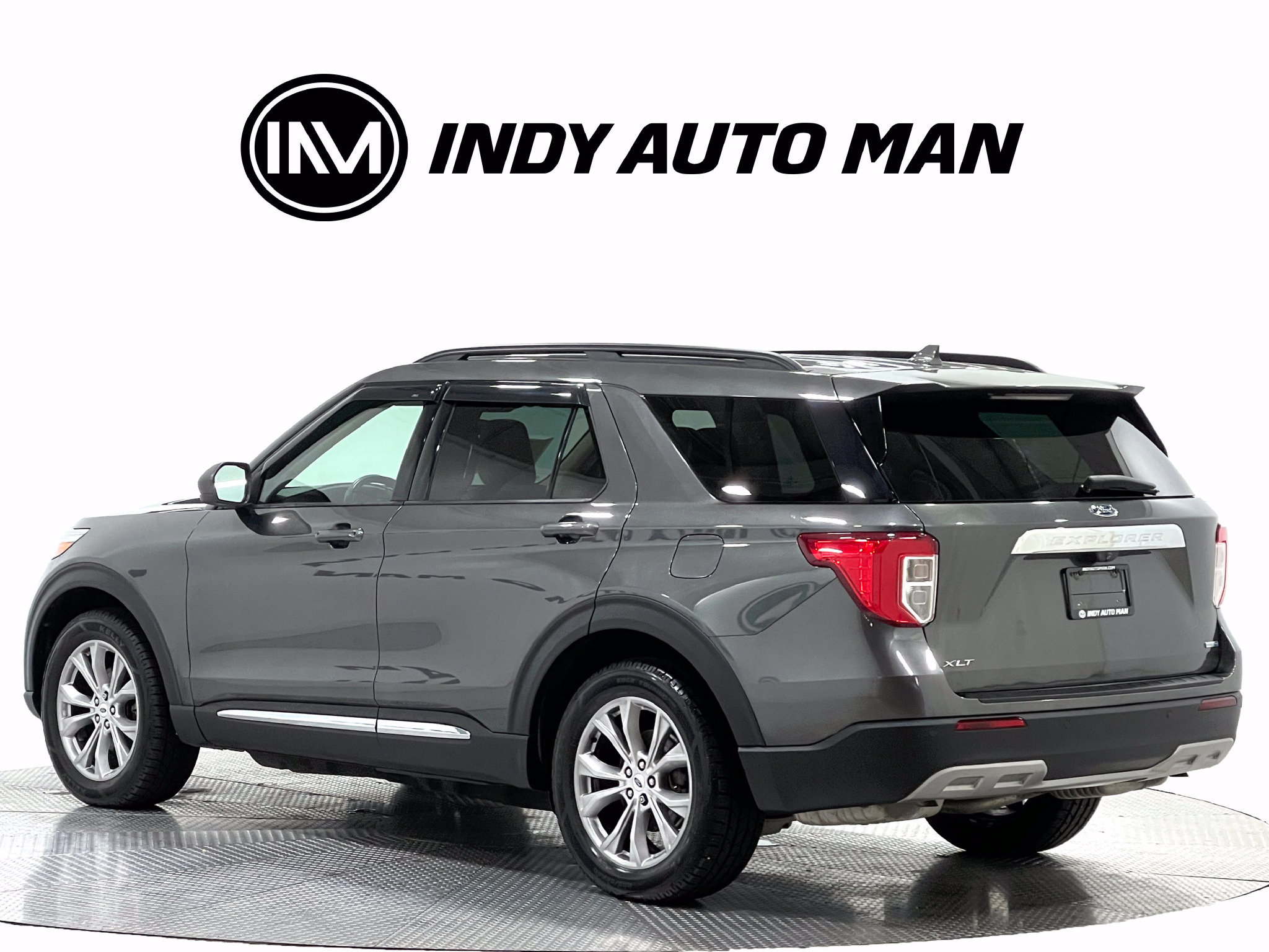 Used 2020 Ford Explorer XLT w/ Equipment Group 202A AWD/4WD image 6