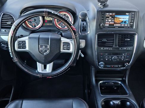 Used 2019 Dodge Grand Caravan GT FWD image 30