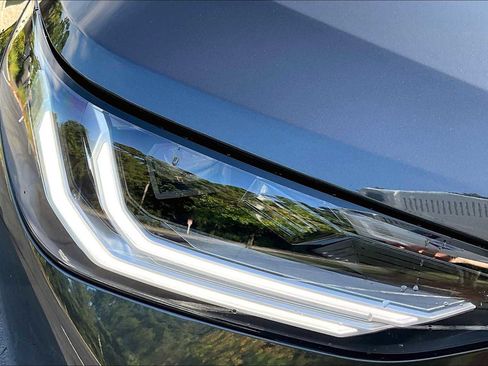 New 2025 BMW X3 xDrive30i w/ Premium Package image 13