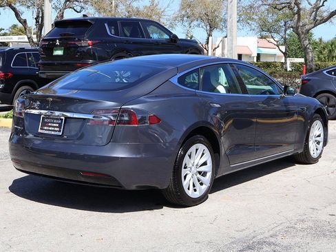 Used 2017 Tesla Model S 75 image 9