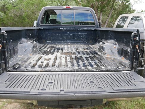 Used 2002 Ford F250 4x4 SuperCab Super Duty image 5