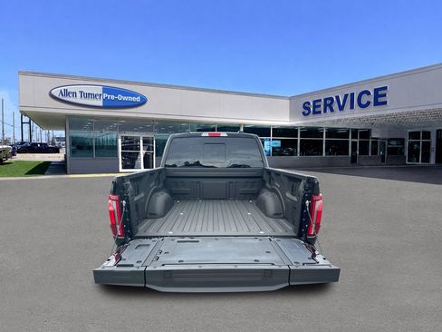 Used 2025 Ford F150 King Ranch w/ FX4 Off-Road Package AWD/4WD image 9