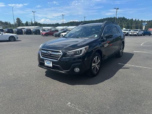 Used 2018 Subaru Outback 3.6R Limited AWD/4WD image 6
