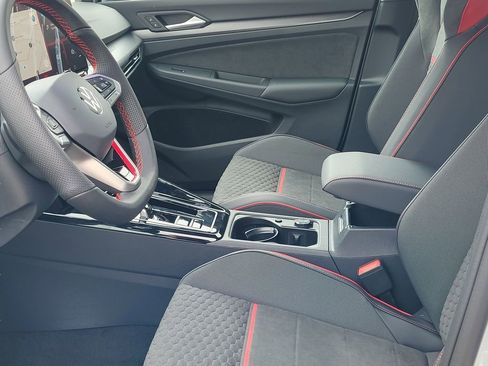 New 2026 Volkswagen GTI SE FWD image 18