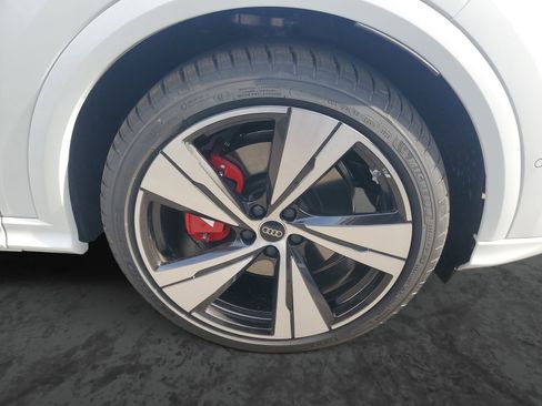 New 2025 Audi SQ5 Premium Plus image 6