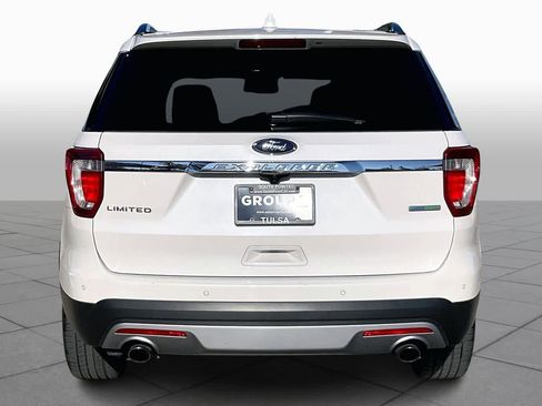 Used 2016 Ford Explorer Limited w/ Equipment Group 301A image 4