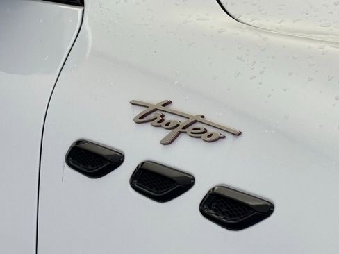 Used 2024 Maserati Grecale Trofeo image 36