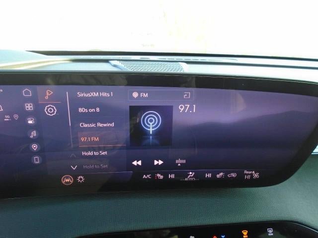 Certified 2025 Buick Enclave Preferred AWD/4WD image 10