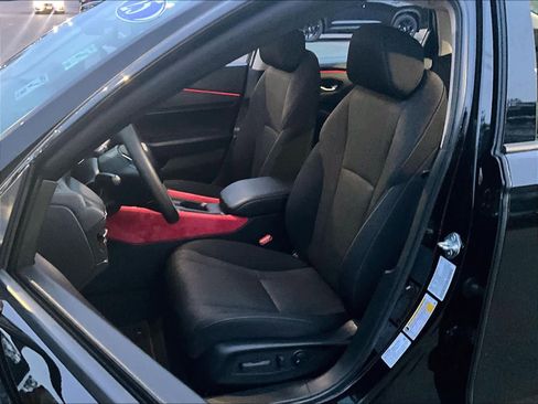 Used 2025 Honda Accord SE image 10