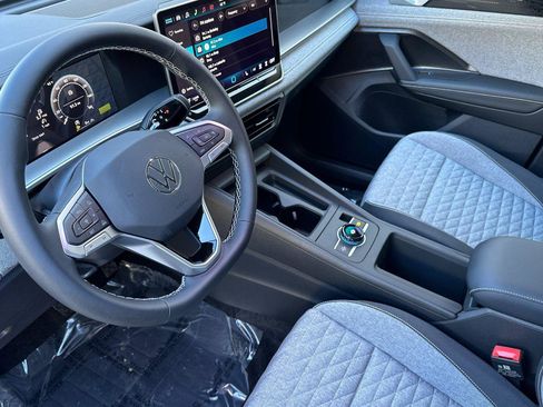 New 2026 Volkswagen Tiguan S image 9