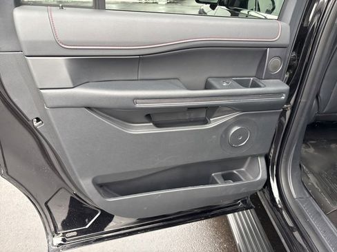 Used 2023 Ford Expedition Max Limited image 23