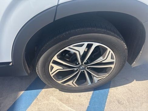 Used 2020 Hyundai Santa Fe Limited image 8