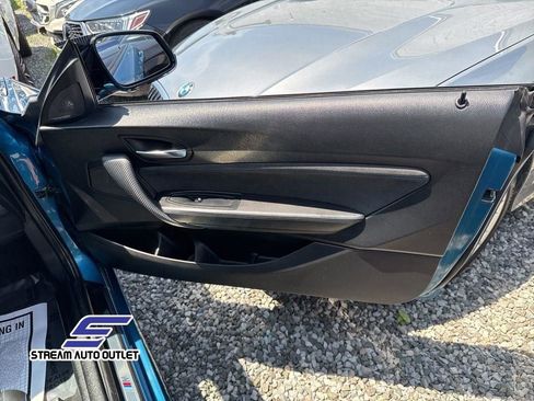 Used 2017 BMW M2 image 40