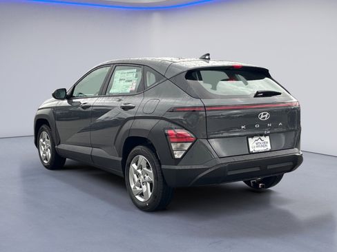 New 2026 Hyundai Kona SE image 7