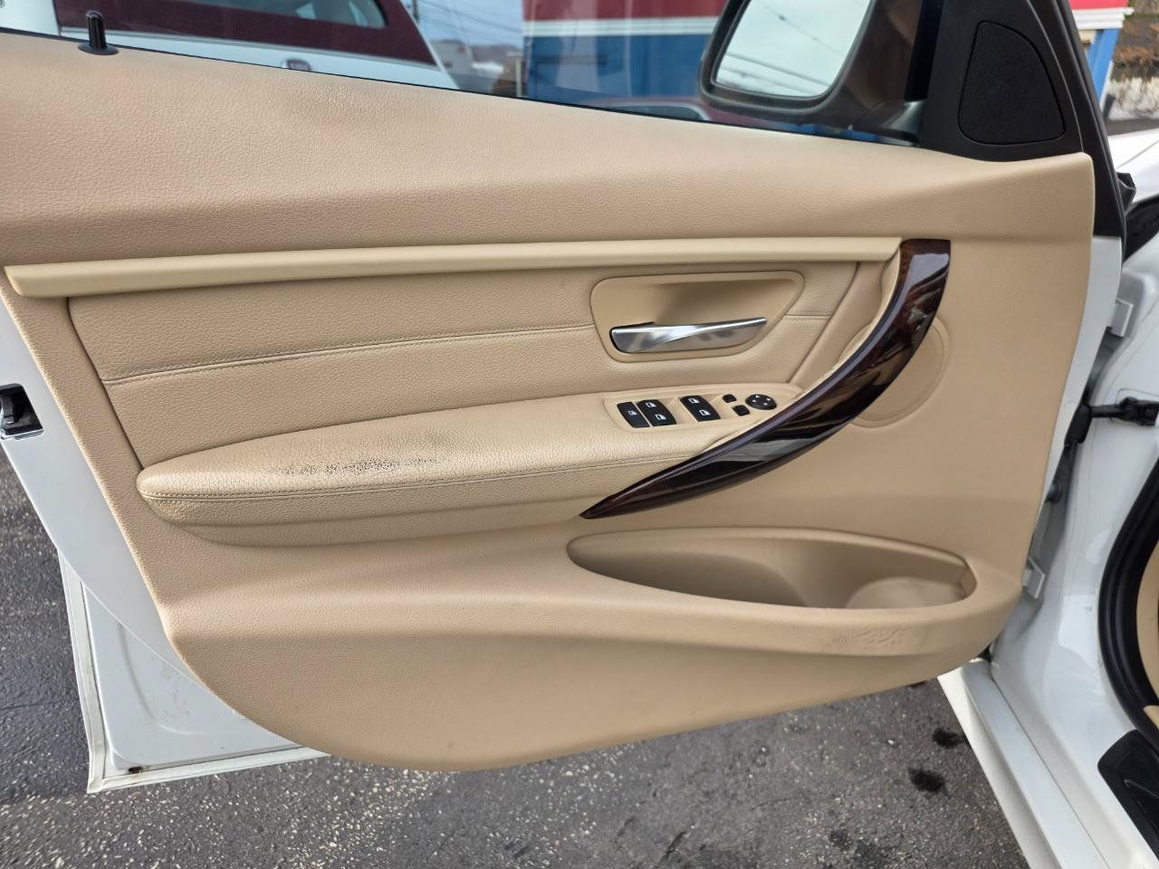 Used 2014 BMW 328d xDrive Sedan AWD/4WD image 31