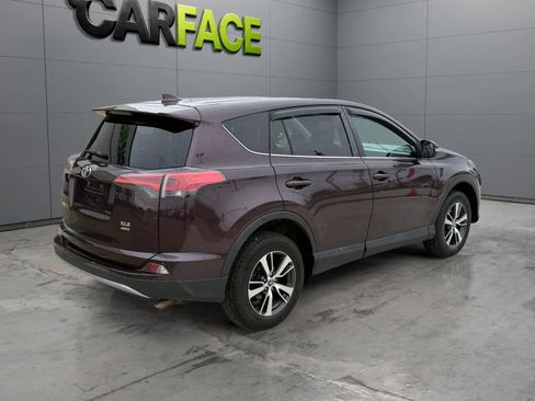 Used 2018 Toyota RAV4 XLE AWD/4WD image 13