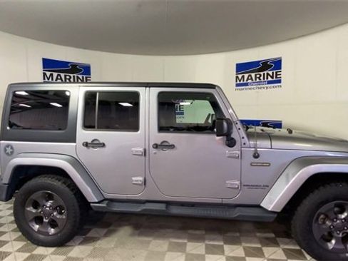 Used 2017 Jeep Wrangler Unlimited Sport image 3