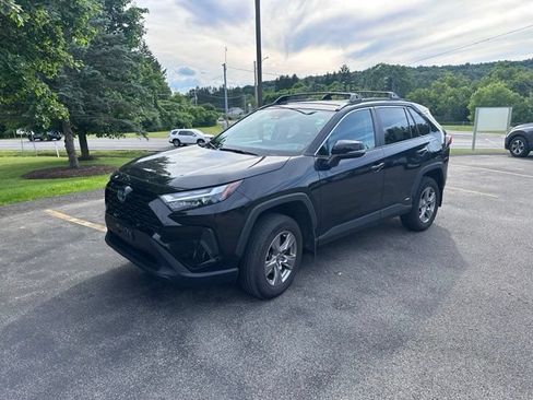 Used 2024 Toyota RAV4 XLE w/ Convenience Package AWD/4WD image 7
