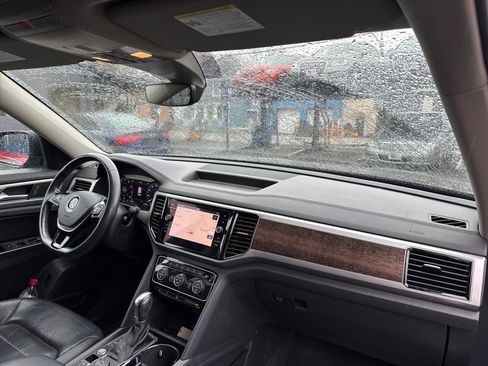 Used 2018 Volkswagen Atlas SEL Premium image 28