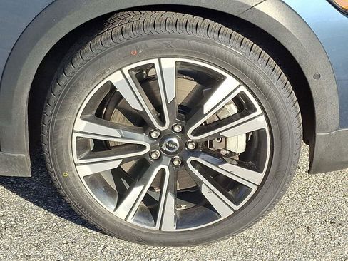 Used 2020 Volvo V60 T5 Cross Country w/ Protection Package image 8