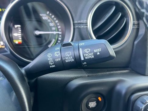 Used 2021 Jeep Wrangler Unlimited Sahara w/ Safety Group image 19