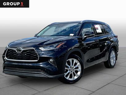 Used 2022 Toyota Highlander Limited