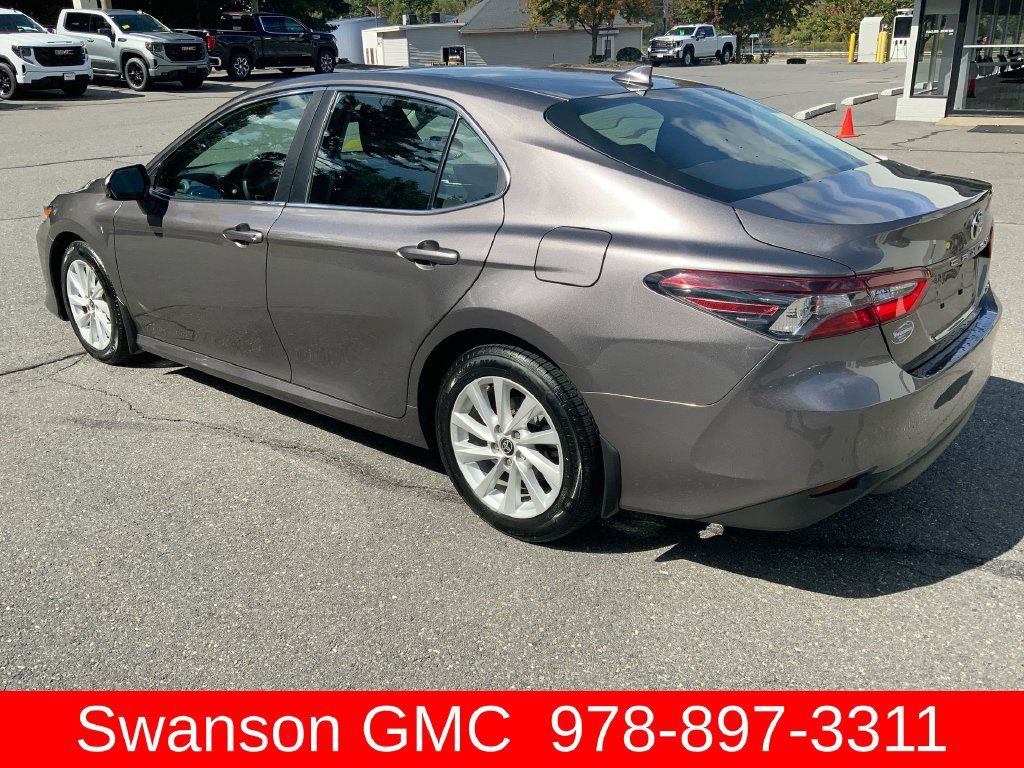 Used 2022 Toyota Camry LE FWD image 36