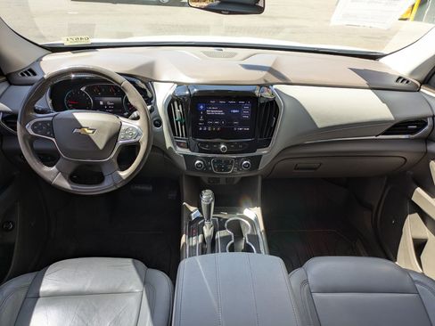 Used 2020 Chevrolet Traverse LT w/ LT Premium Package FWD image 27