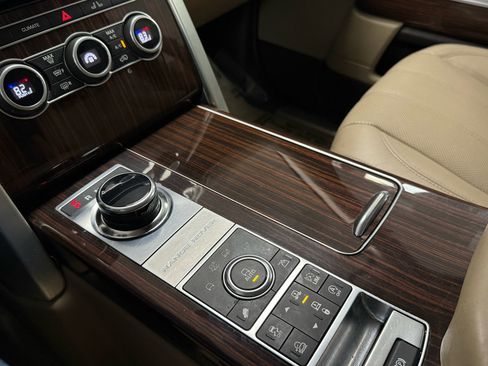 Used 2017 Land Rover Range Rover HSE image 21