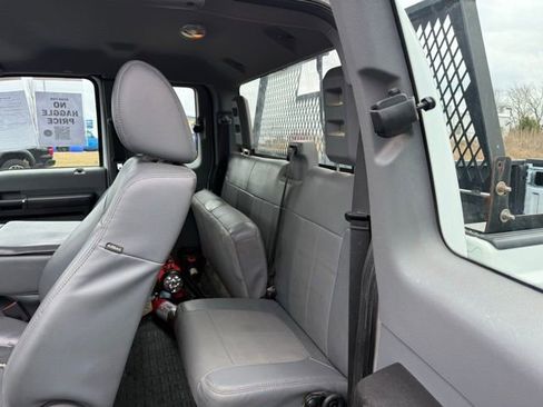 Used 2015 Ford F250 XL w/ Power Equipment Group image 5