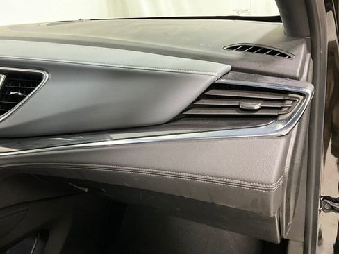 Used 2023 Buick Enclave Essence image 16